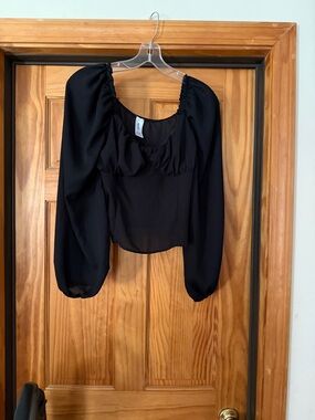 Abound Black Puff-Sleeve Square-Neck Blouse